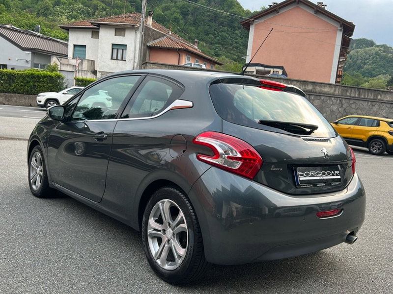 Peugeot 208 usata a Vercelli (5)