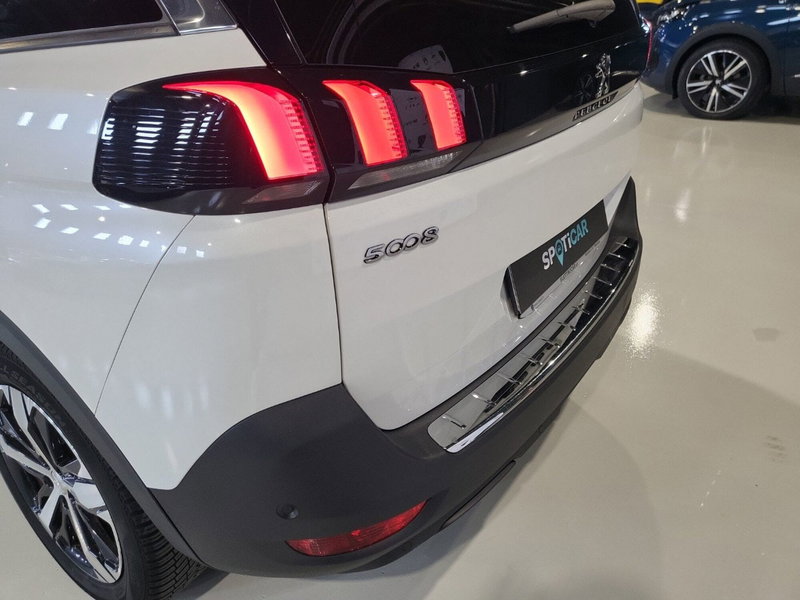 Peugeot 5008 usata a Vicenza (12)