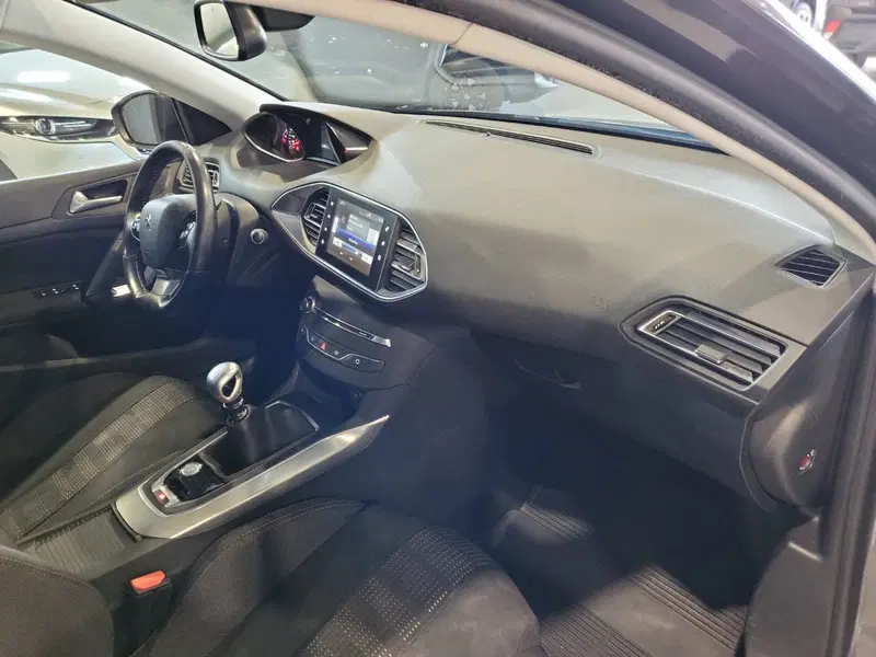 Peugeot 308 usata a Vicenza (17)