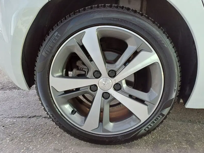 Peugeot 308 usata a Modena (8)
