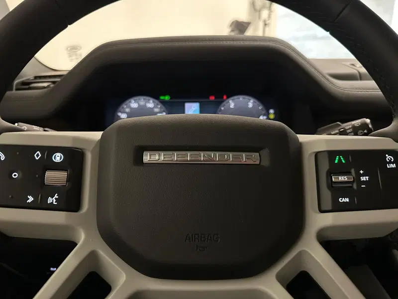 Land Rover Defender usata a Verbano Cusio Ossola (14)