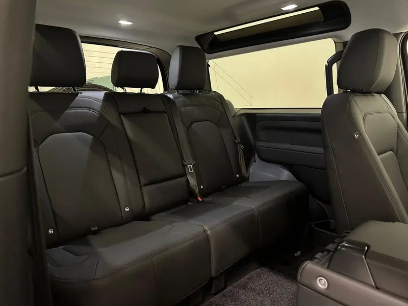 Land Rover Defender usata a Verbano Cusio Ossola (5)