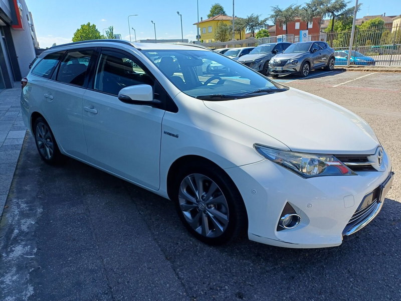 Toyota Auris Station Wagon usata a Modena (6)