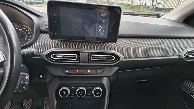 Dacia Jogger usata a Padova (11)