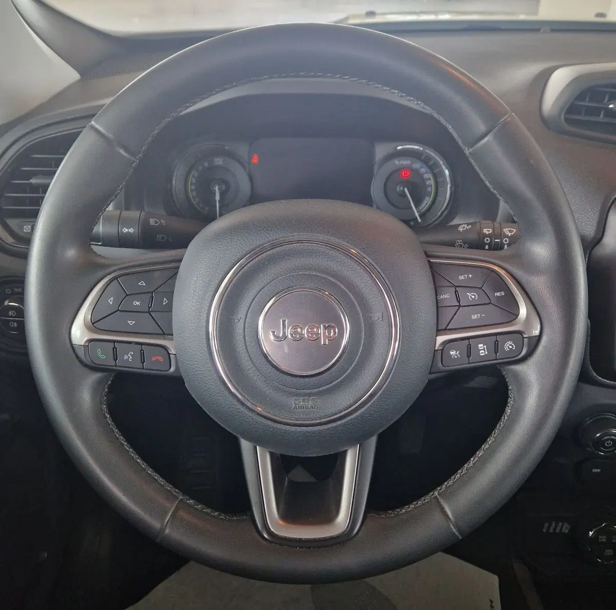 Jeep Renegade usata a Terni (12)