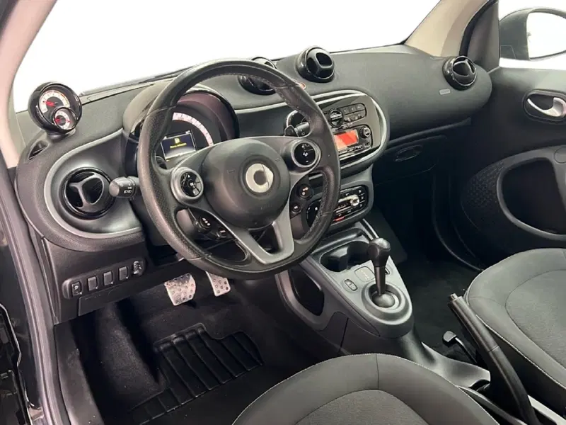 smart Fortwo usata a Roma (11)