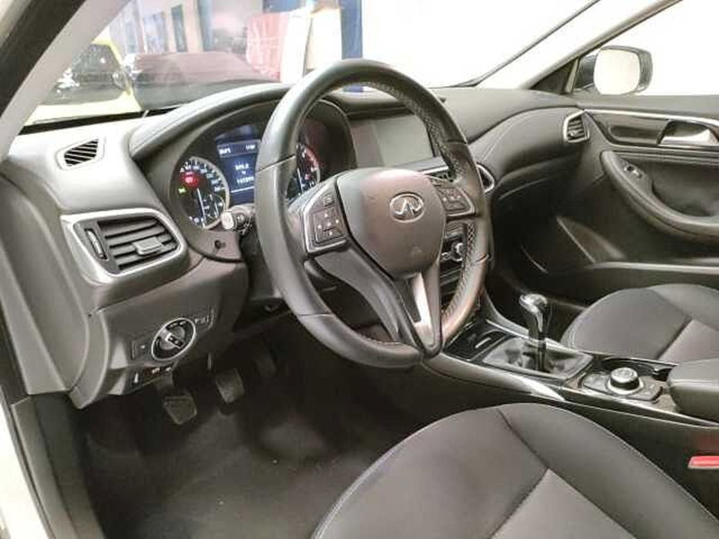 Infiniti Q30 usata a Teramo (11)