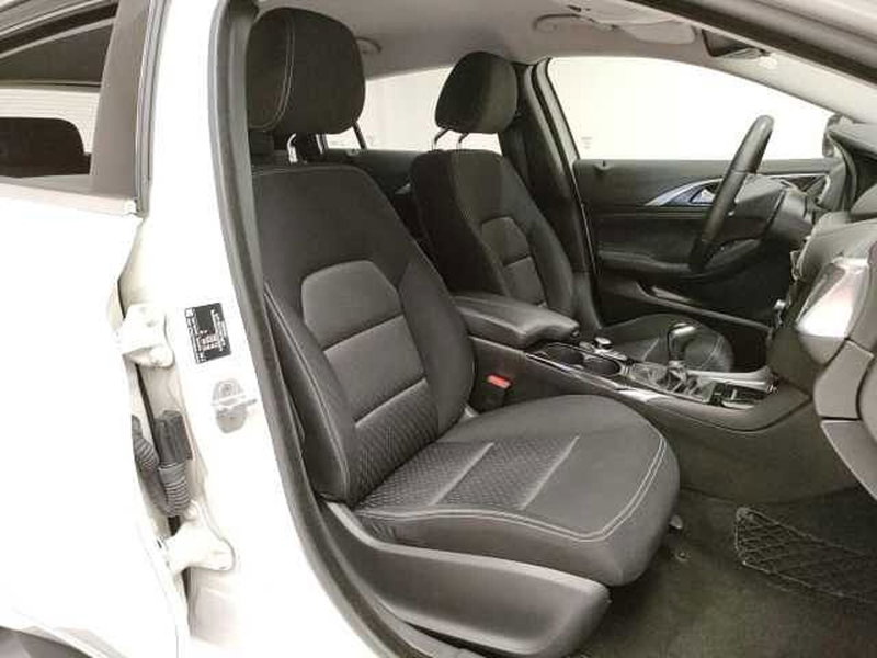 Infiniti Q30 usata a Teramo (15)