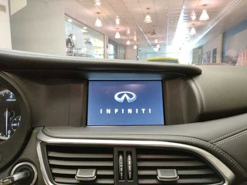 Infiniti Q30 usata a Teramo (19)