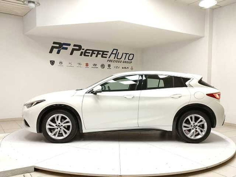 Infiniti Q30 usata a Teramo (2)
