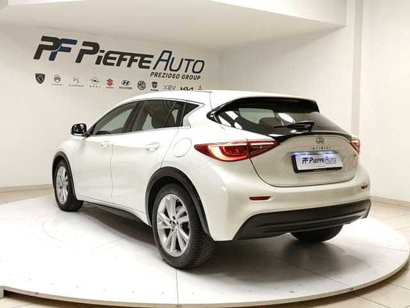 Infiniti Q30 usata a Teramo (3)