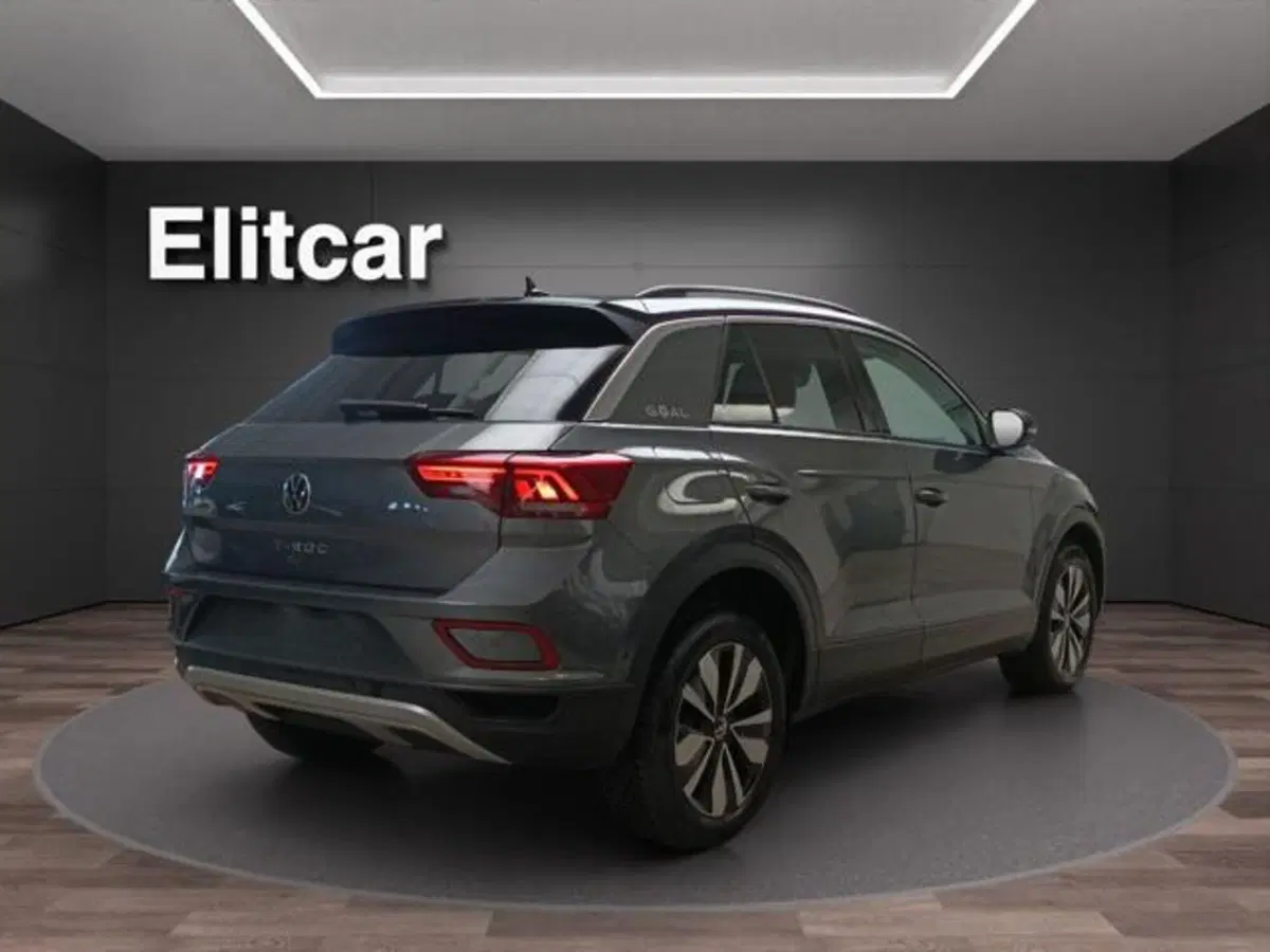 Volkswagen T-Roc usata a Milano (8)