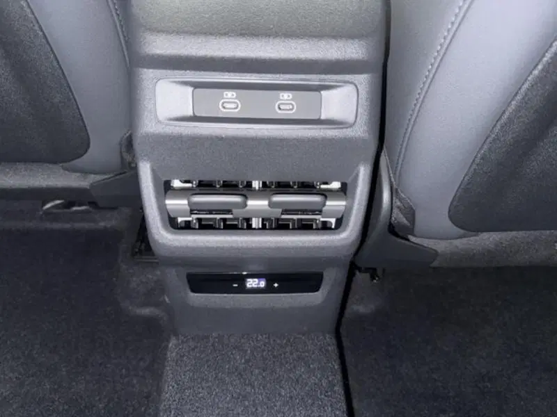 Audi Q3 Sportback nuova a Milano (13)