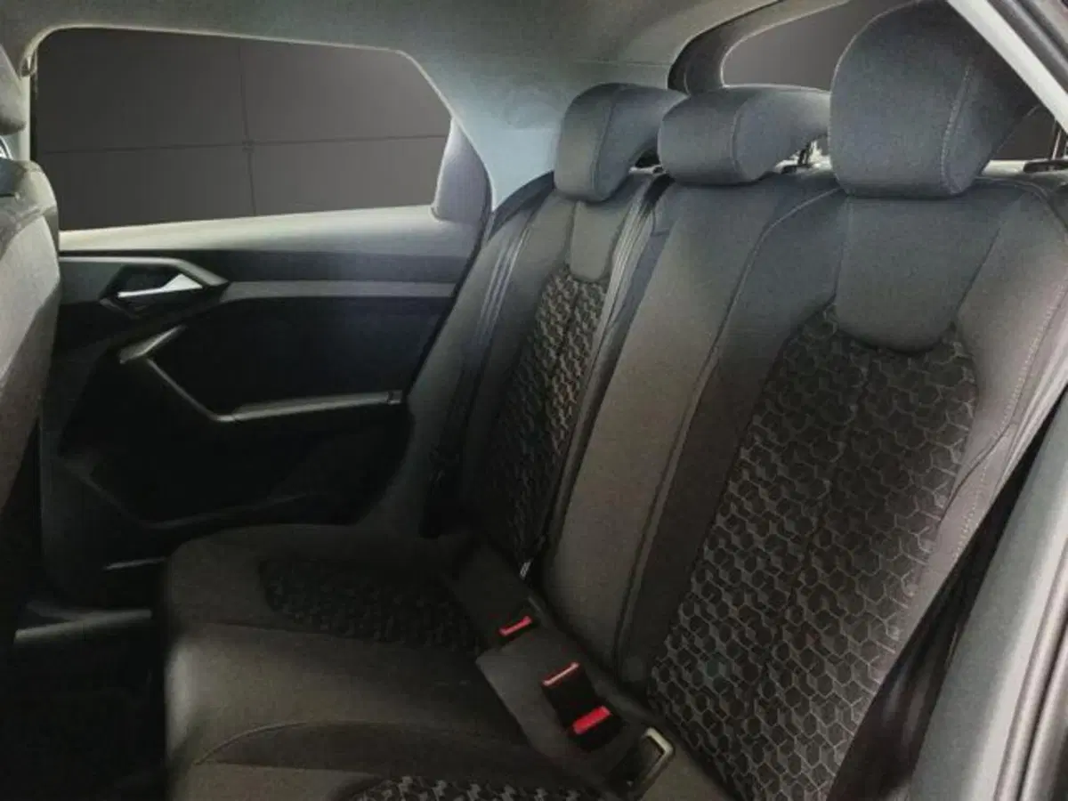 Audi A1 Sportback nuova a Milano (13)
