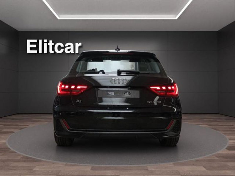 Audi A1 Sportback nuova a Milano (4)