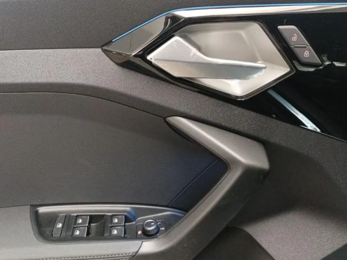 Audi A1 Sportback nuova a Milano (15)