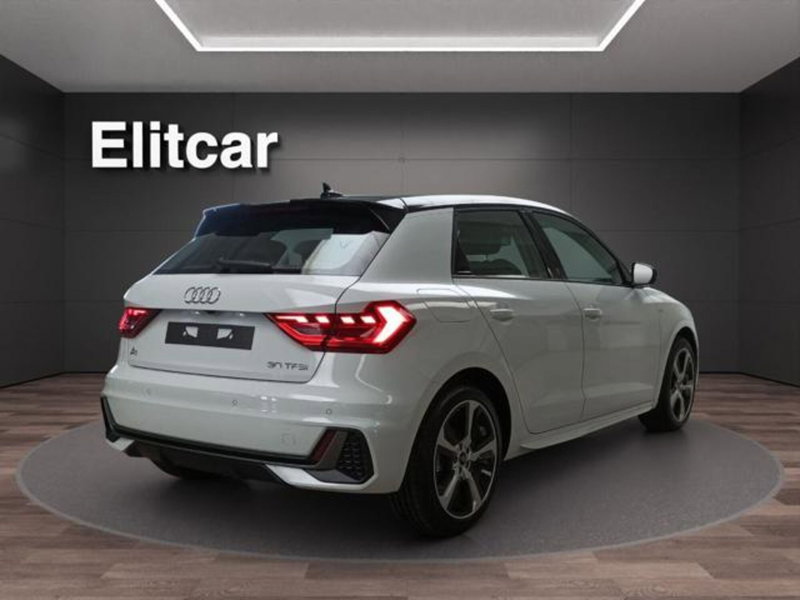 Audi A1 Sportback nuova a Milano (3)