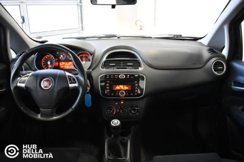 Fiat Punto usata a Perugia (10)