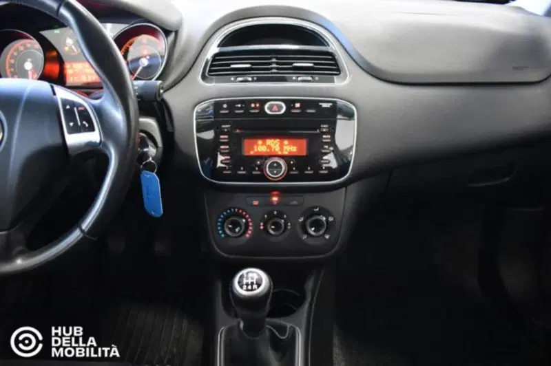 Fiat Punto usata a Perugia (11)