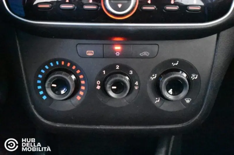 Fiat Punto usata a Perugia (13)