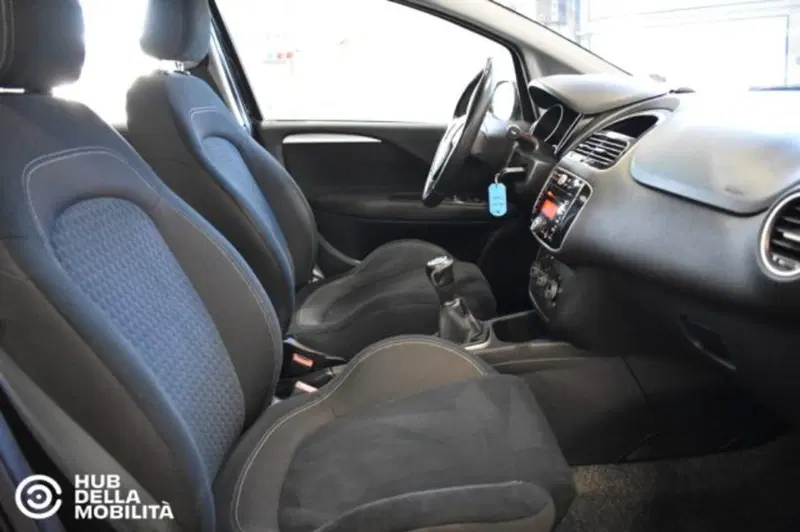 Fiat Punto usata a Perugia (16)