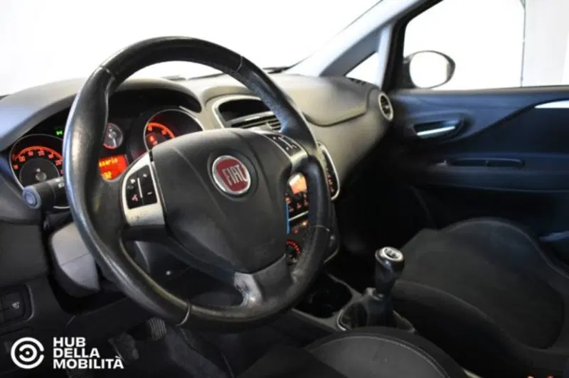 Fiat Punto usata a Perugia (17)