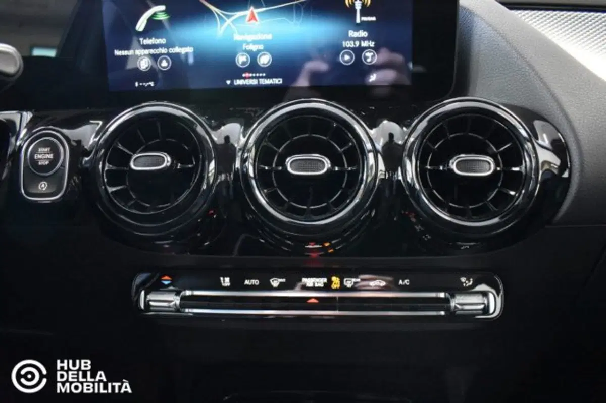 Mercedes-Benz GLA SUV usata a Perugia (13)