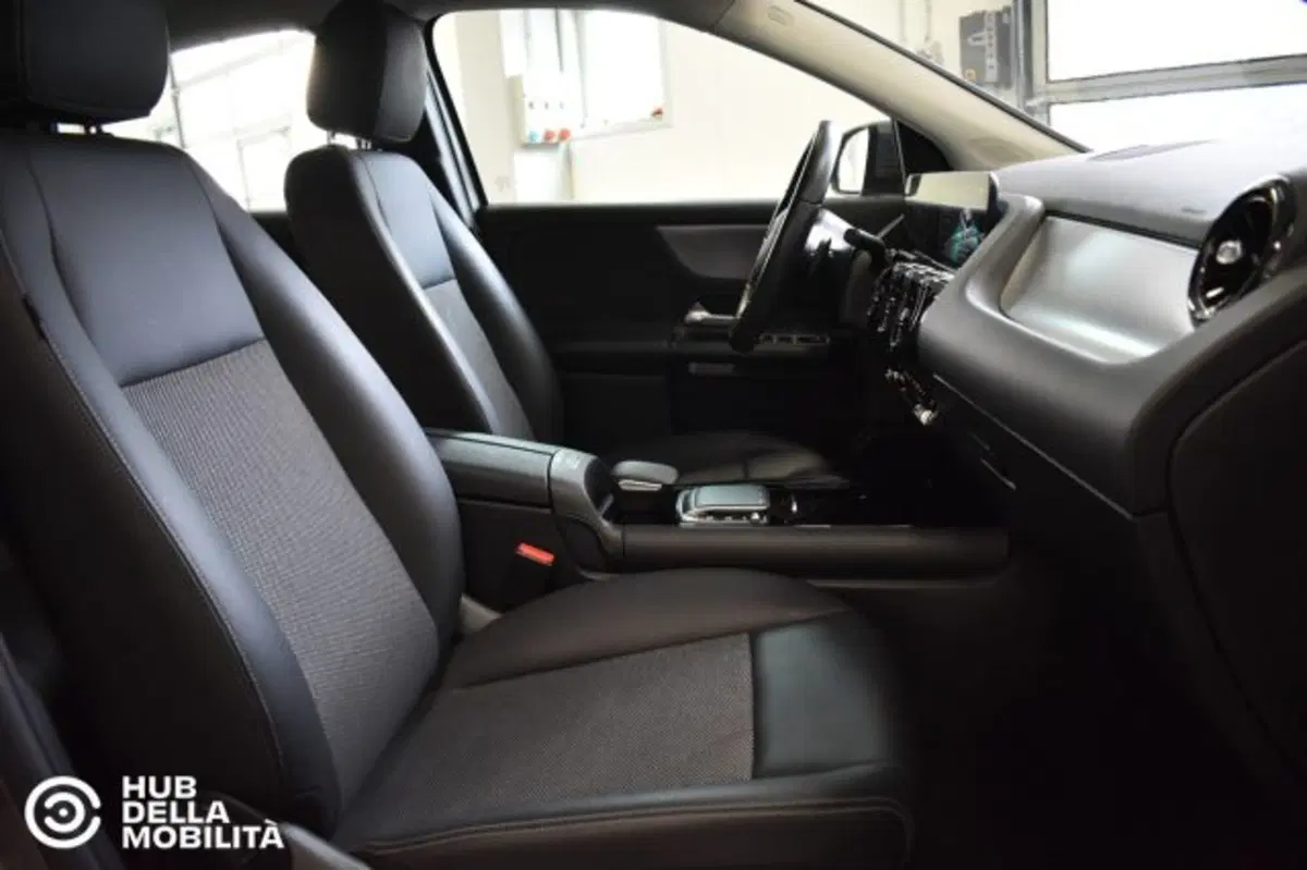 Mercedes-Benz GLA SUV usata a Perugia (20)