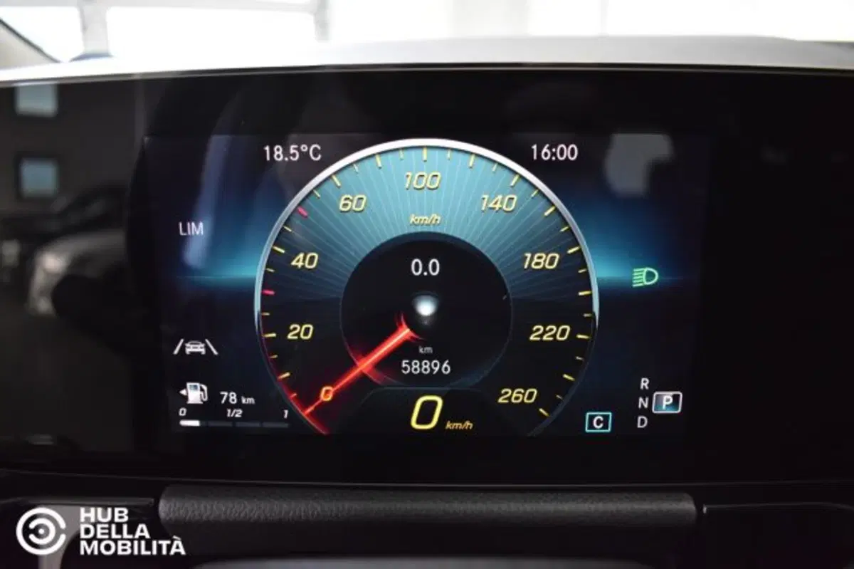 Mercedes-Benz GLA SUV usata a Perugia (8)