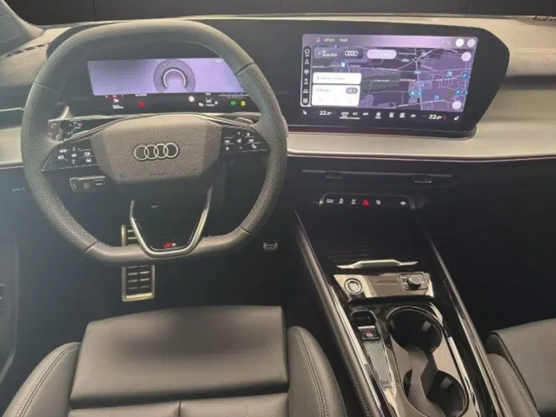 Audi Q3 Sportback nuova a Novara (20)