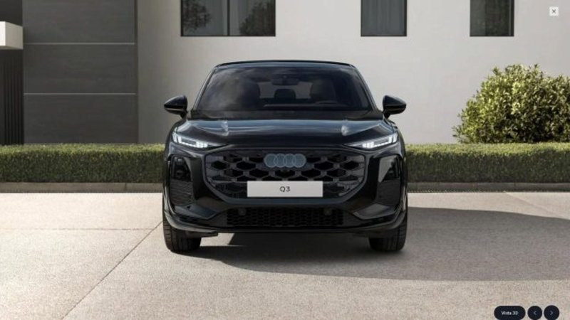 Audi Q3 nuova a Novara (3)