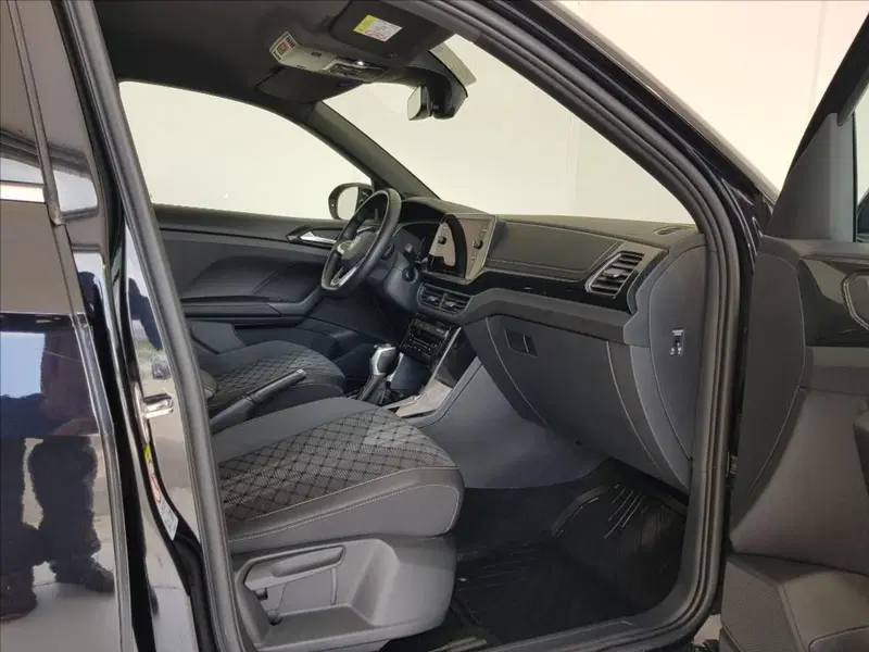 Volkswagen T-Cross usata a Lucca (10)