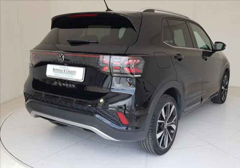 Volkswagen T-Cross usata a Lucca (5)