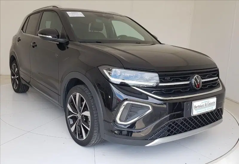 Volkswagen T-Cross usata a Lucca (7)