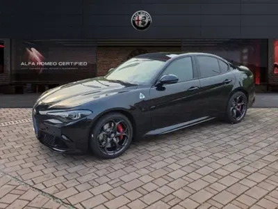 Alfa Romeo Giulia 2.9 V6 Quadrifoglio Super Sport 520cv auto nuova a Monza