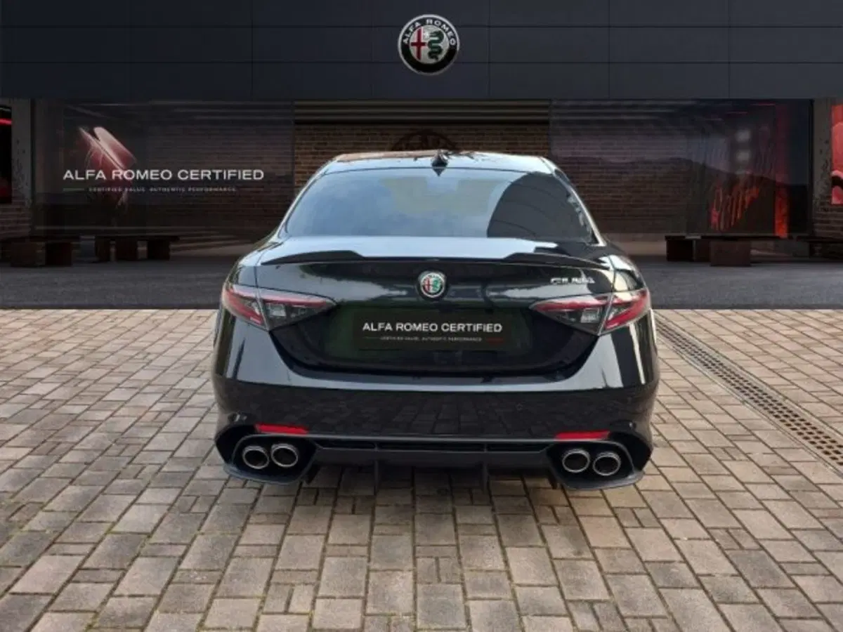 Alfa Romeo Giulia nuova a Monza e Brianza (5)