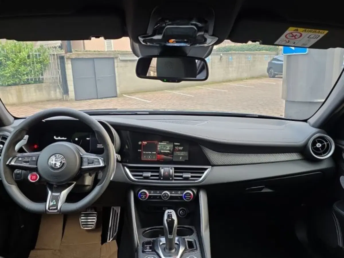 Alfa Romeo Giulia nuova a Monza e Brianza (8)