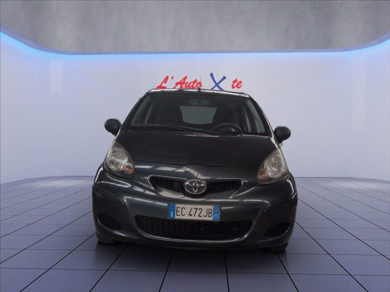 Toyota Aygo usata a Milano (2)