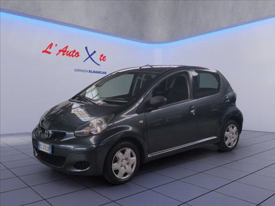 Toyota Aygo 1.0 12V VVT-i 5 porte del 2010 usata a Trezzano sul Naviglio