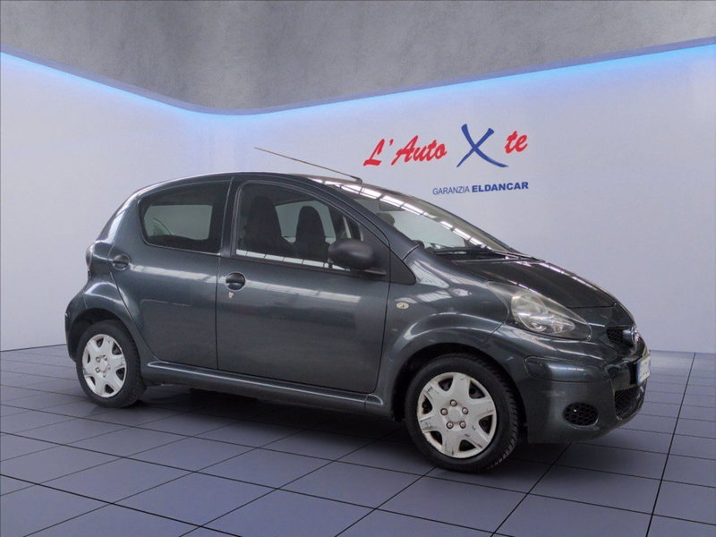 Toyota Aygo usata a Milano (8)
