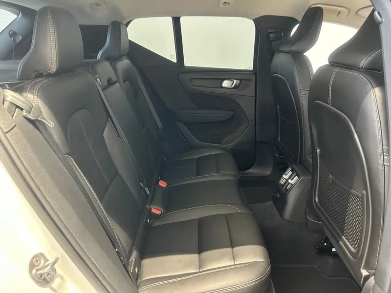 Volvo XC40 usata a Napoli (5)