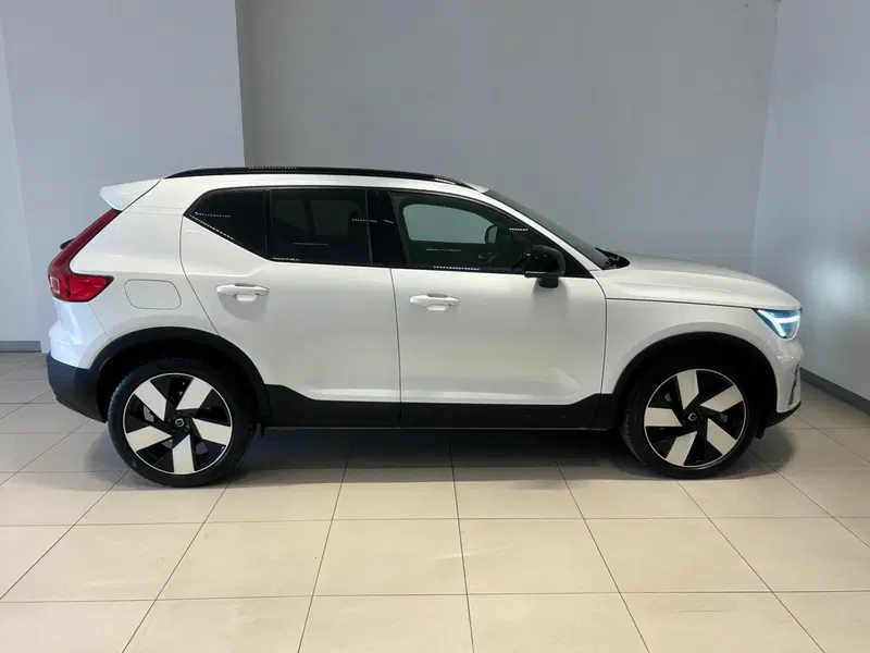 Volvo XC40 usata a Napoli (6)
