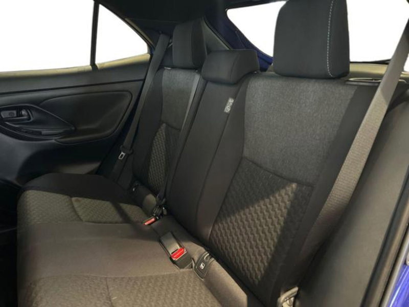 Toyota Yaris Cross nuova a Vercelli (7)