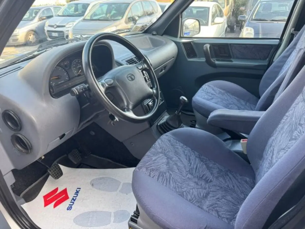 Tata Safari usata a Macerata (8)