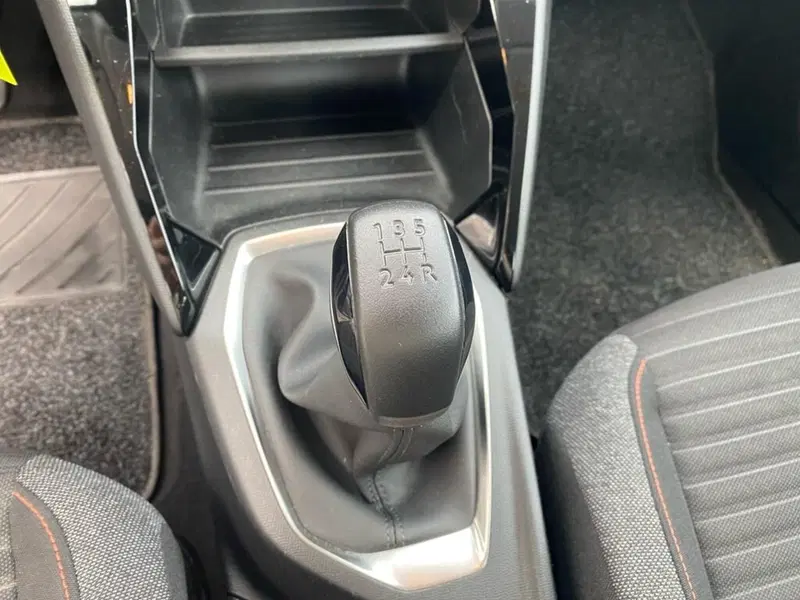 Peugeot 208 usata a Torino (12)