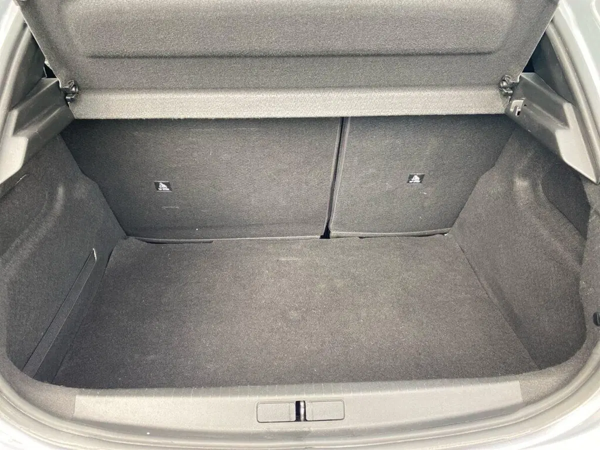 Peugeot 208 usata a Torino (9)
