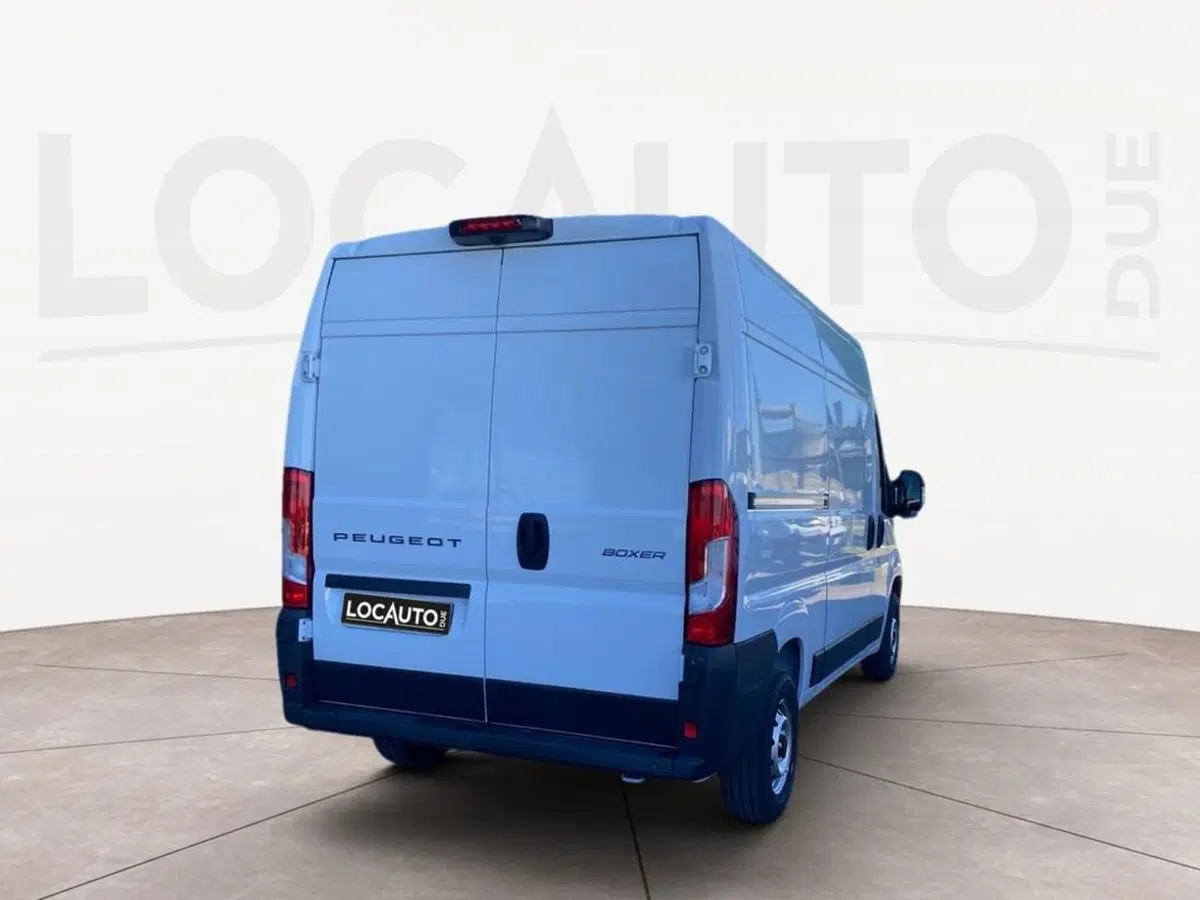 Peugeot Boxer Furgone nuova a Torino (4)