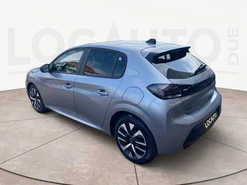 Peugeot 208 nuova a Torino (5)