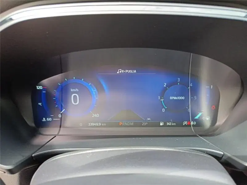 Ford Kuga usata a Bari (16)