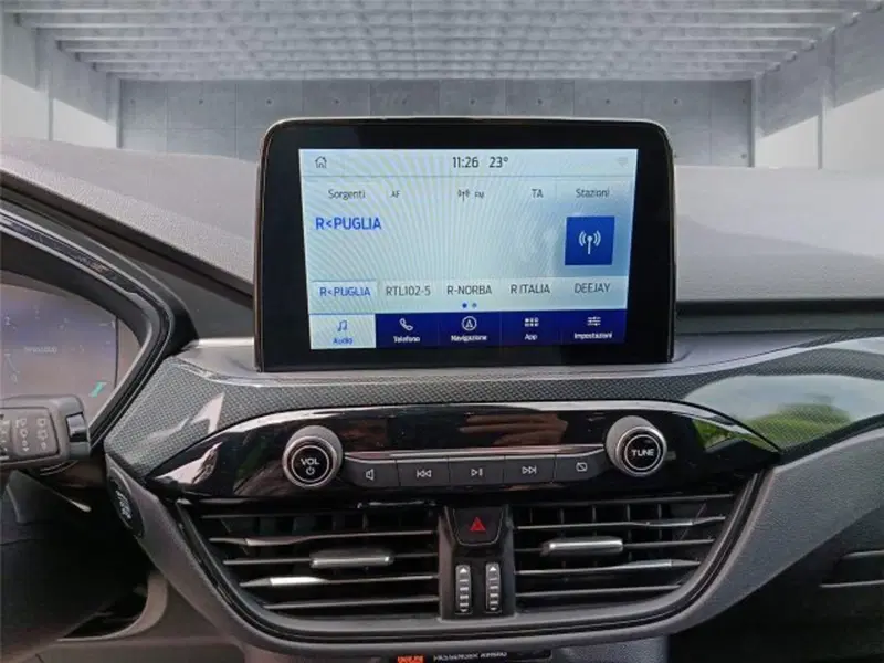Ford Kuga usata a Bari (17)